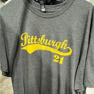 Pittsburgh Pirates Roberto Clemente Mens 3XL Shirt